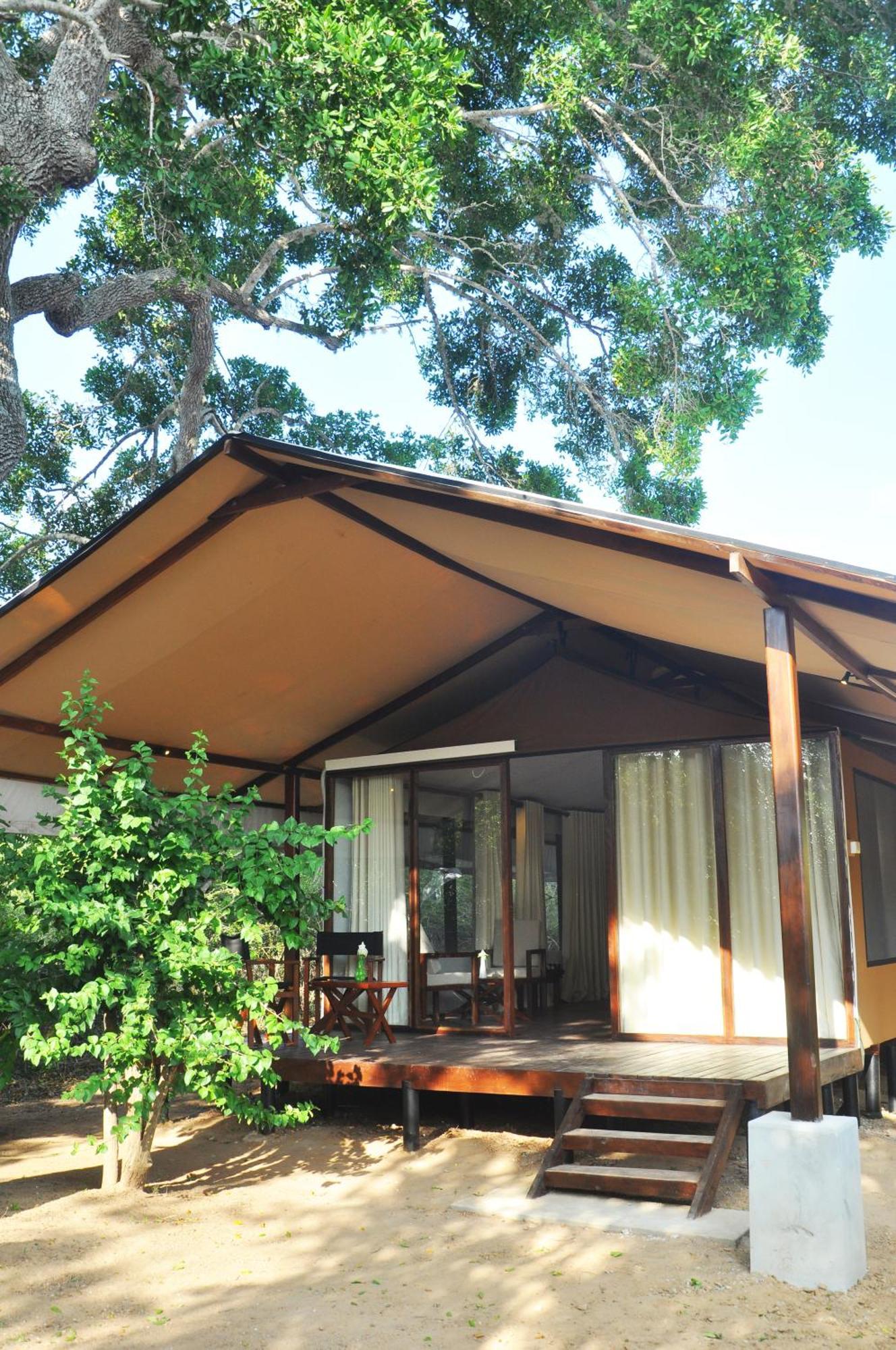 Hotel Wild Trails Yala By Suri Esterno foto