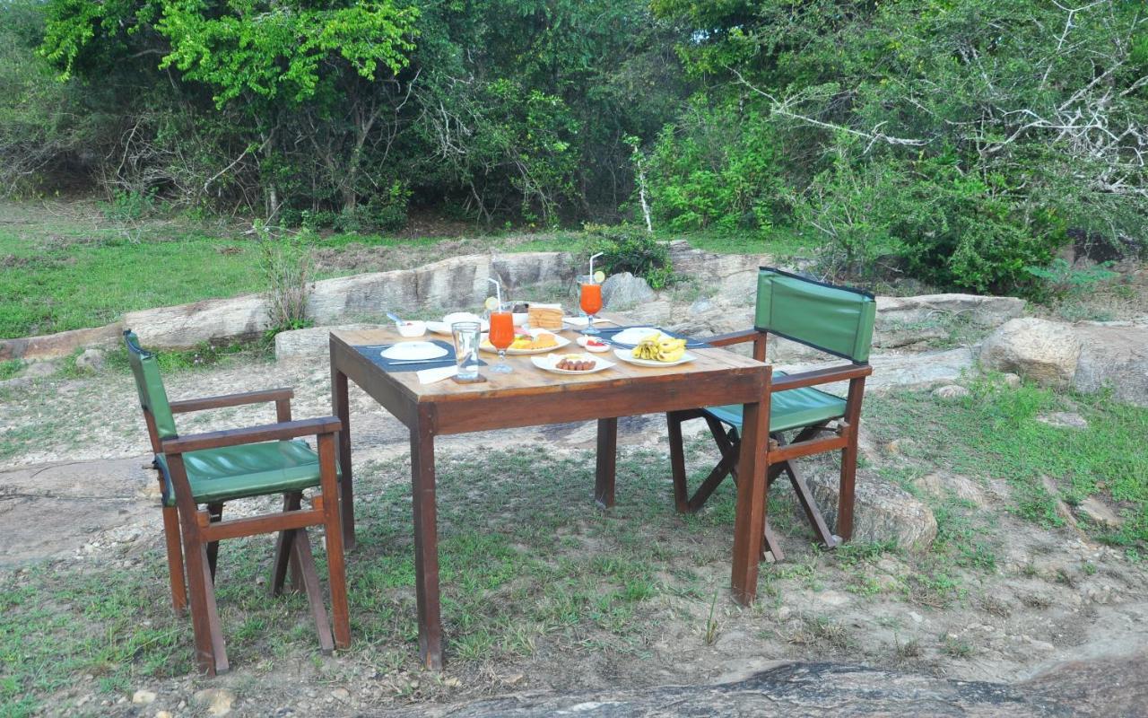 Hotel Wild Trails Yala By Suri Esterno foto